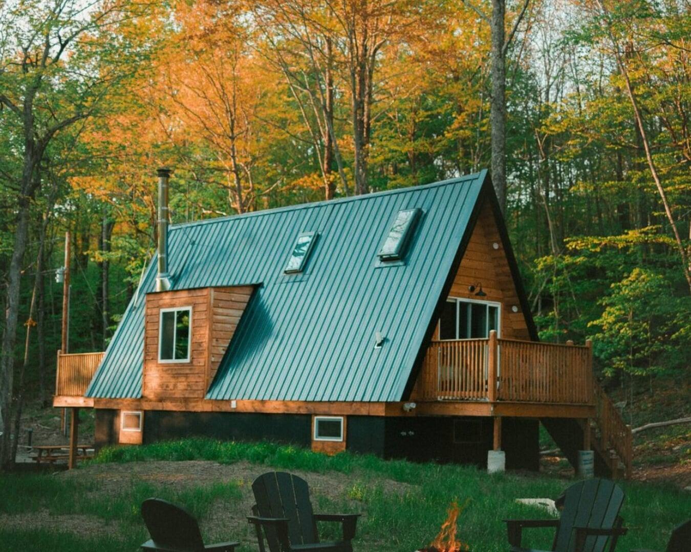 Solo+ A-frame house in the forest scenery